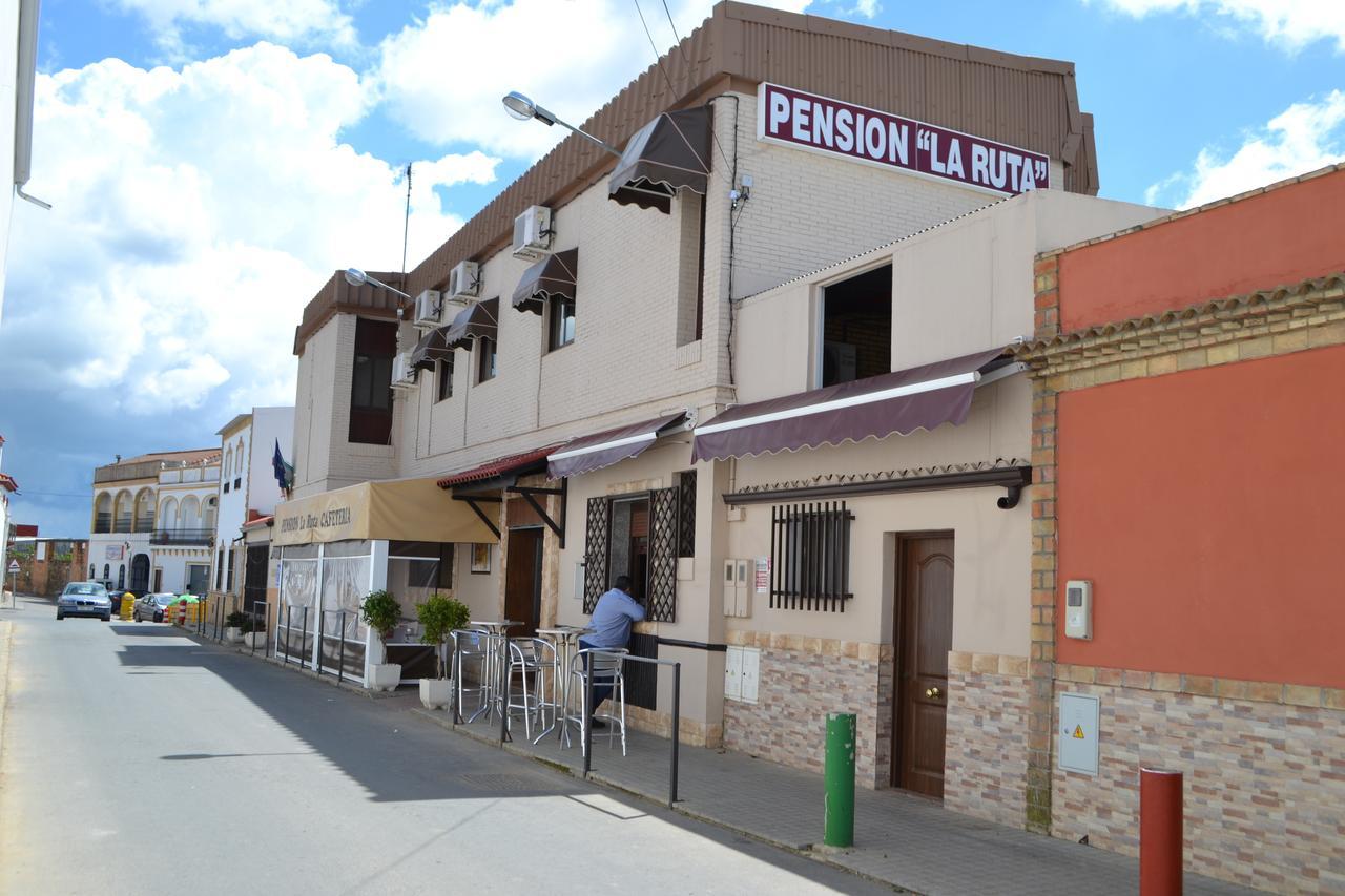 Hostal Pension La Ruta Paterna del Campo ภายนอก รูปภาพ